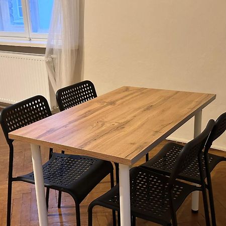 Apollo 56 Hostel Познан Екстериор снимка