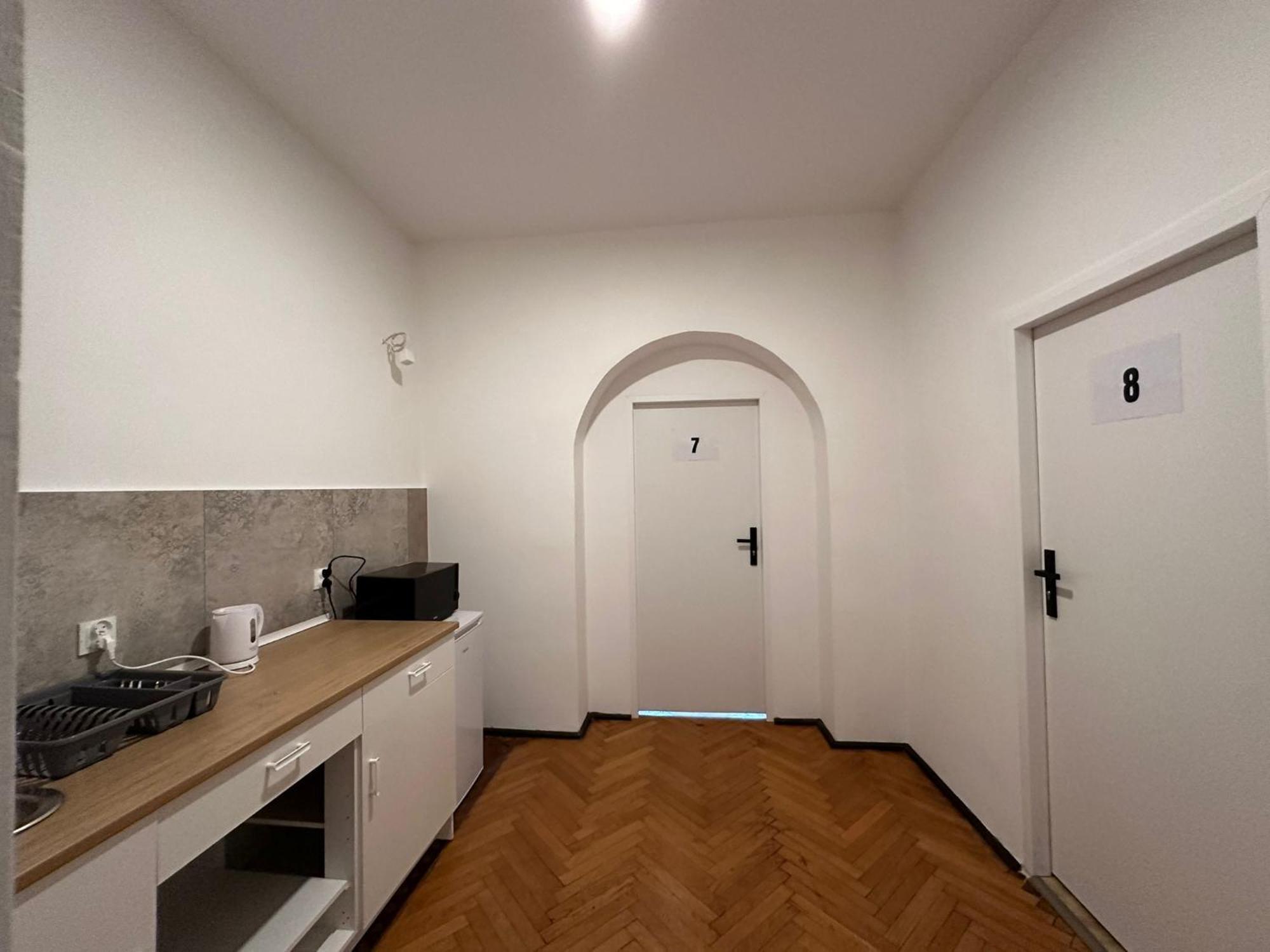 Apollo 56 Hostel Познан Екстериор снимка
